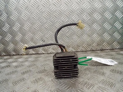 Regulador rectificador Honda CM450C CM400C CM250C 1979-1982  Foto 1 de 4