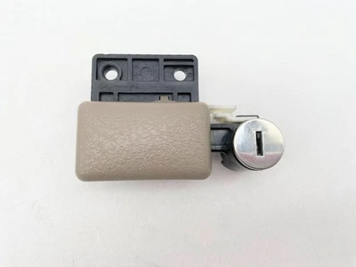 1993 - 1997 Altima Glove Box Latch TAN BEIGE 1994 1995 Nissan Pathfinder Pickup Foto 1 de 4