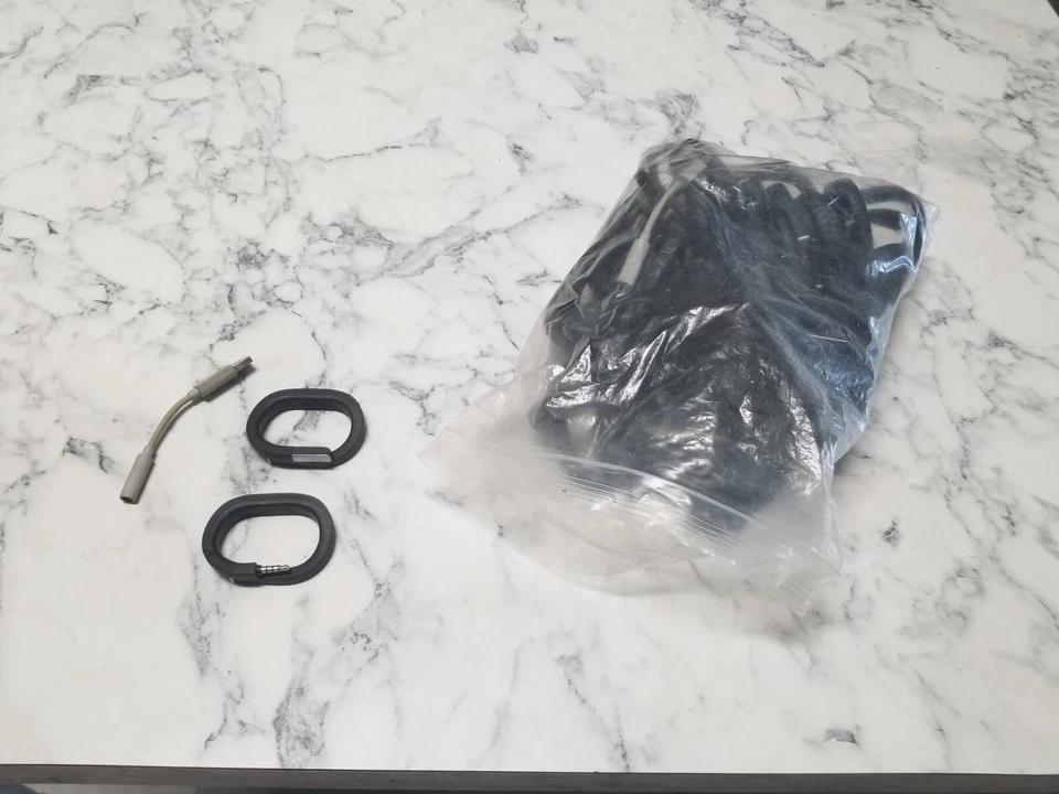 Used Jawbone UP Wristband SMALL Onyx 2nd Gen Fitness Diet Tracking Bracelet Foto 1 de 1