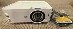 ViewSonic PS600W DLP Projector 3500 Lumens Short-Throw Home Theater 1080p HDMI - Picture 1 of 6