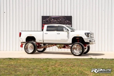 GMC Sierra 2500 HD Denali Ultimate 2024 4x4 4 puertas doble cabina SB Foto 1 de 4