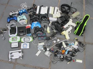 large VIDEO GAMES CONSOLE CONTROLLER CABLE BUNDLE PS2 PS3 PS4 XBOX ONE 360 WII - Picture 1 of 9
