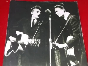 Everly Brothers: Bird Dog 1980 UK EX+ OLD GOLD 7" - Picture 1 of 4