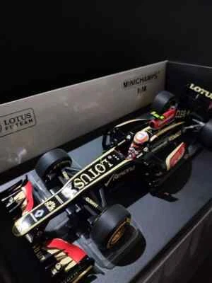 Minichamps 1:18 F1 Lotus R. Grosjean Showcar 2013 110 130078 - Immagine 1 di 3