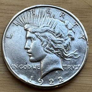 1922 S Peace Silver Dollar - Great Condition - 90% Silver - Mint Luster - Picture 1 of 2