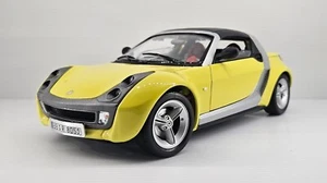 Smart/Mercedes Roadster Convertible Coupe - 1:18 Bburago Diecast Model Car - Picture 1 of 9