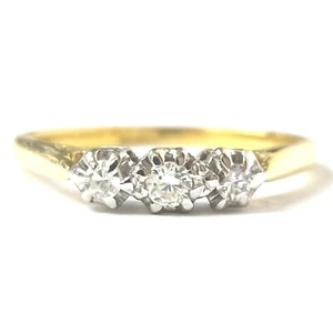 18ct Gold Diamond Trilogy Ring 0.35ct Size N 2.7g - Picture 1 of 19