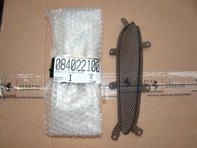 FERRARI FF Rear Bumper RH Lateral Grill # 84022100 - Image 1 of 1