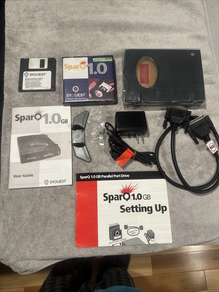 SyQuest SparQ 1.0 GB External Parallel Port Brand New Old Stock - Image 1 of 1