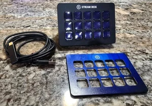 Elgato Stream Deck MK2 w/ Blue Faceplate - Photo 1/8