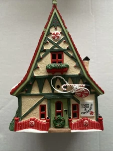 Dept 56 Candy Cane and Peppermint Shop - North Pole Series #56390 Iluminado 1996 - Imagen 1 de 9