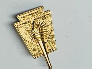 PIN TRASERO SOCIEDAD HONOR NACIONAL ESCUELA - Imagen 1 de 2