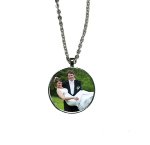 Personalised Round pendant Custom printed photo necklace with your picture - Picture 1 of 2