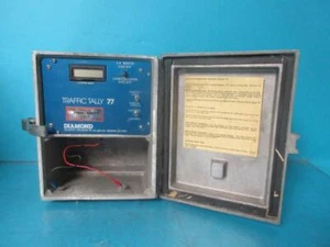 DIAMOND TRAFFIC PRODUCTS TRAFFIC TALLY 77 ROAD TUBE CAR/VEHICLE COUNTER IN CASE - Picture 1 of 19