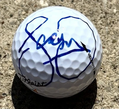 Pelota de golf Masters con logotipo firmado por Jason Day Foto 1 de 2