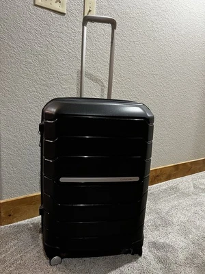 Samsonite Freeform 24.0" x 18.0" x 11.5" Wheeled Upright - Black - Image 1 of 4