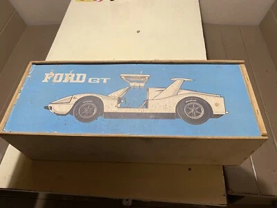 TIBIDABO 1:10 FORD GT anni 60 CON TELEGUIDA CON BOX IN LEGNO - Immagine 1 di 4