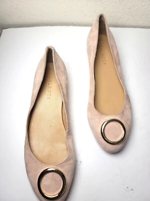 Zapatos planos de ballet Talbots de gamuza desnuda con acento de círculo dorado para mujer talla 8 Foto 1 de 4