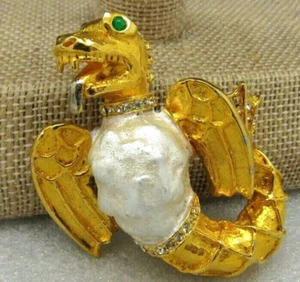 KENNETH LANE LAGUNA KJL RARE 1980S DRAGON GRIFFIN GRIFFON BROOCH PIN BOOK PIECE - Picture 1 of 7
