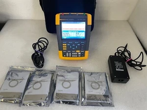 FLUKE 190-504 500 MHz, 4-Ch, 5 GS/s Handheld ScopeMeter - Picture 1 of 9