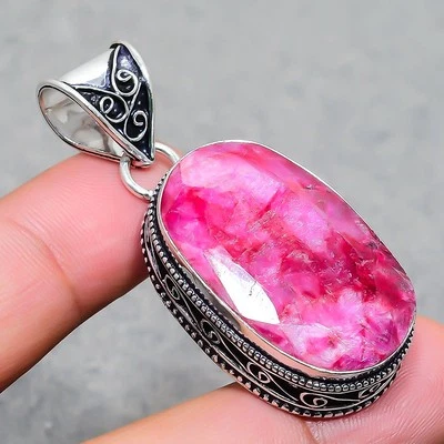 Facettierter Kaschmir Rubin (simuliert) Edelstein Mode Vintage Schmuck Anhäng... - Bild 1 von 4