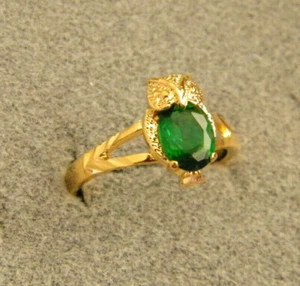 Girl's Yellow Gold Plated Fashion Owl Ring Emerald Green Birthstone CZ Size 7 - Picture 1 of 4