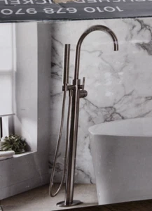 New Glacier Bay Dorind SingleHandle Freestanding Tub Faucet Floor Mounted Nickel - Picture 1 of 8