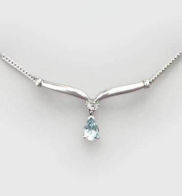 Collar de diamantes aguamarina de oro blanco de 9 quilates 6,16 gramos - 19 pulgadas Foto 1 de 3