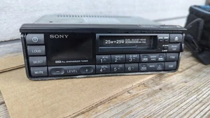 Sony XR-7150 FM / AM Cassette Car Stereo Radio VINTAGE READ LOOK RARE MODEL - Picture 1 of 14