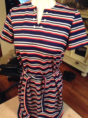 VESTIDO DE PUNTO CON CINTURÓN ACANALADO CREMALLERA TRASERA AZUL MARINO ROJO Y AMARILLO AÑOS 60 MOD CUELLO EN V L Foto 1 de 4