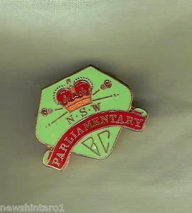 #D237.  PARLIAMENTARY  BOWLING  CLUB   LAPEL BADGE - Picture 1 of 1