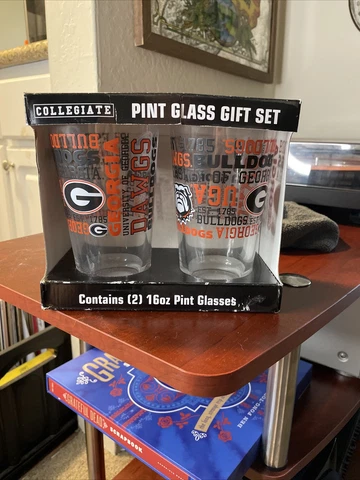 Georgia Bulldogs Pint Glass Gift Set/ Set Of 2 16 Oz Glasses Cover