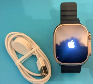 Apple Watch Ultra 49mm Titanium (GPS + Cellular) Ocean Band Midnight - Open Box - Photo 1 sur 6