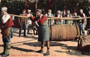 Postkarte TÜRKEI: Konstantinopel, Träger bei der Arbeit, 1910er Jahre - Bild 1 von 2