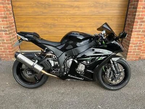 2010/12 Kawasaki ZX-10R Ninja with 20,700m in Grey/Black - Picture 1 of 9