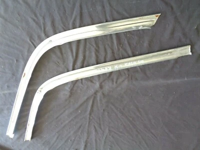 Olds Dynamic Super 88 1961 1962 sedán de 4 puertas molduras de puerta trasera superior derecha/derecha Foto 1 de 4