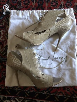 Elizabeth&James Vero Cuoio Lace Front Snake Skin Italian Leather PeepToe Heels - Image 1 of 4