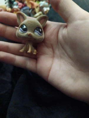 Fuzzy Fox Littlest Pet Shop Authentic LPS Hasbro - Image 1 of 4