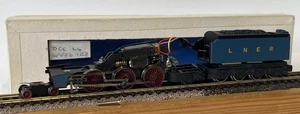 DCC FITTED N GAUGE GRAFAR LNER GARTER BLUE A4 MALLARD LOCO CHASSIS & TENDER (A) - Picture 1 of 7