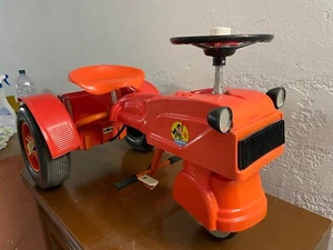 GIORDANI TRATTORE ELETTRICO COME NUOVO MACCHINA PEDALI LATTA AUTO MACCHININA - Foto 1 di 10