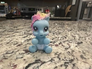 My Little Pony G3.5 Rainbow Dash 2000s Upright Baby White Windel Blau - Bild 1 von 2