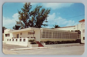 Hollywood Beach Florida FL Barbizon Apartments Chrome Postcard 1950s - Picture 1 of 2