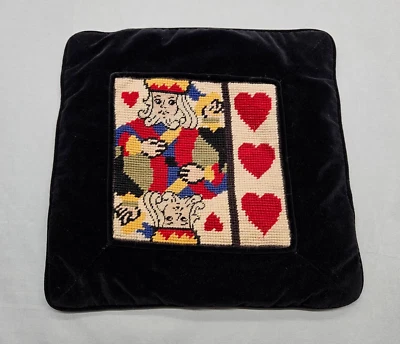 Capa de travesseiro vintage Needlepoint King of Hearts borda de veludo preto decoração de cassino - Imagem 1 de 4