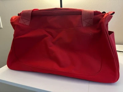 18" X 9" X 9" Red Duffel Bag (D HE) - Imagem 1 de 4
