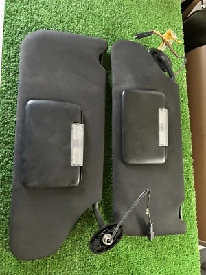 Par de parasoles Chrysler 200 con espejo retrovisor y abridor de garaje 2012 2013 2014 2015 Foto 1 de 4