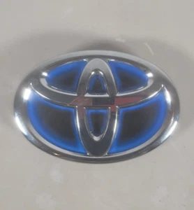 EMBLEM RADIATOR, BACKING - Toyota (75311-47011) Insist on Quality Genuine Toyota - Picture 1 of 3