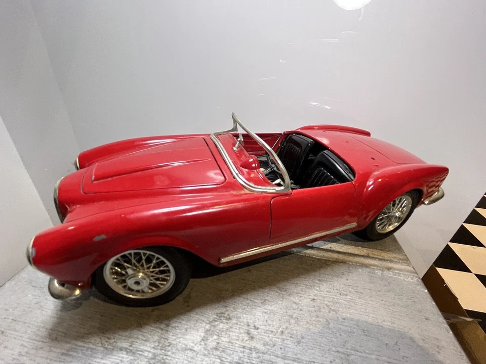 Coche diecast Bburago 1955 Lancia Aurelia Italia B24 Spider convertible escala 1:18. Foto 1 de 4