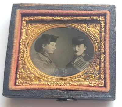 1860S TINTYPE NOT DAGUERREOTYPE  BEAUTIFUL YOUNG LADIES PROFILE VIEW, ARTISTIC - Image 1 of 2
