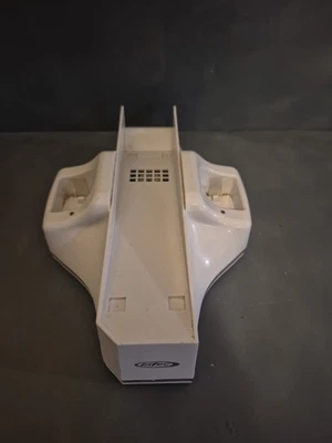 Base de carga y turbo enfriador Intec G5614 Wii *sin enchufe* Foto 1 de 3