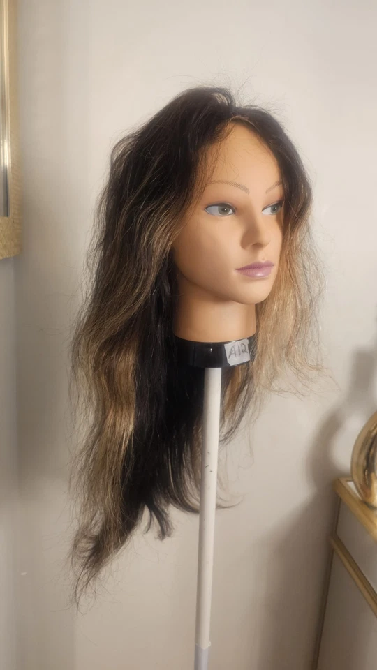 Peluca de encaje de cabello humano virgen 150 % con resaltador rubio marrón de 24" de alta calidad  Foto 1 de 4